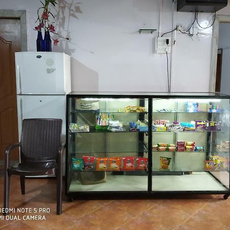 Hotel Ashoka ロナバラ エクステリア 写真